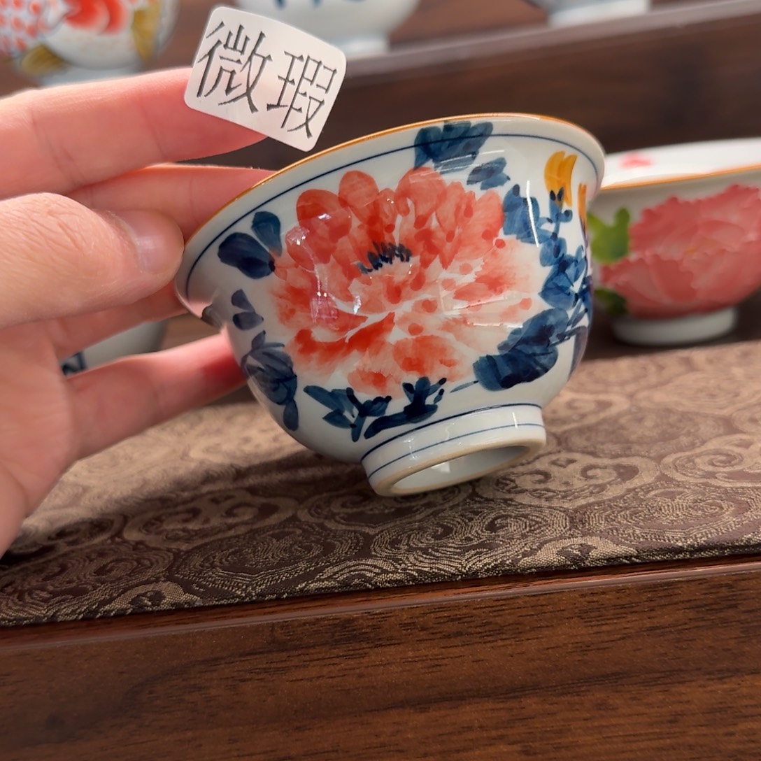 釉下手绘茶具微瑕