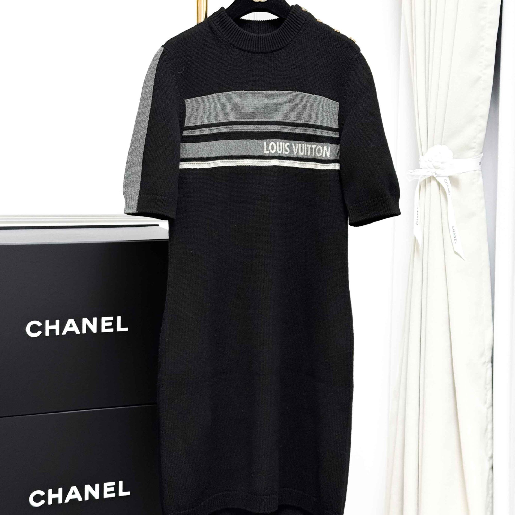 99新 LouisVuitton/路易威登 M码 黑色拼灰色 短袖 针织 连衣裙 