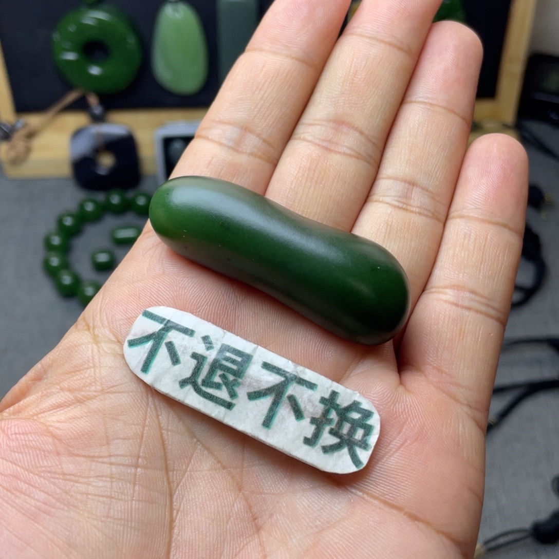 鼬***和田玉未镶嵌颈饰