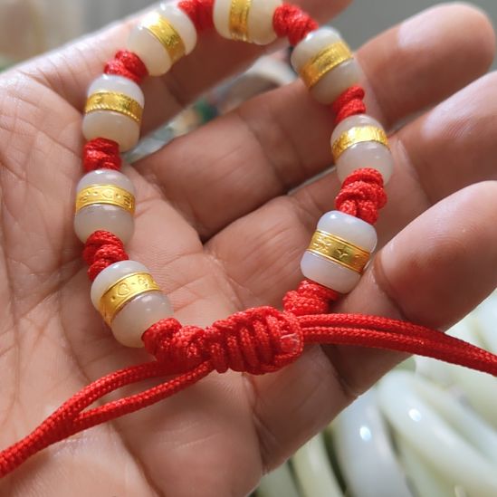 飞***星和田玉未镶嵌颈饰