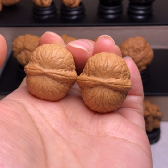 文玩核桃把件粗筋铁锤14