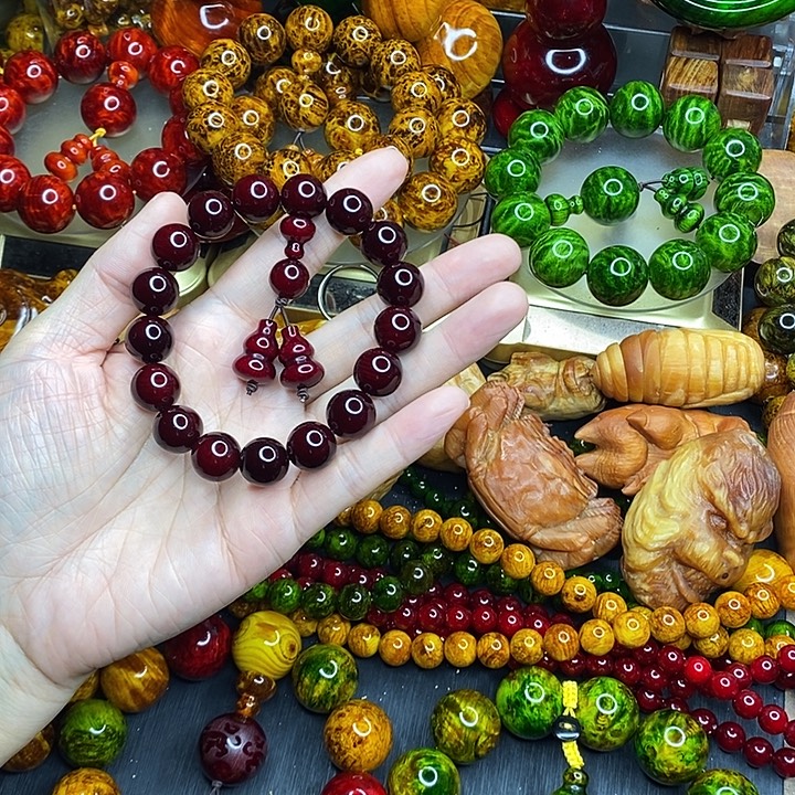 松木琥珀木文玩手串