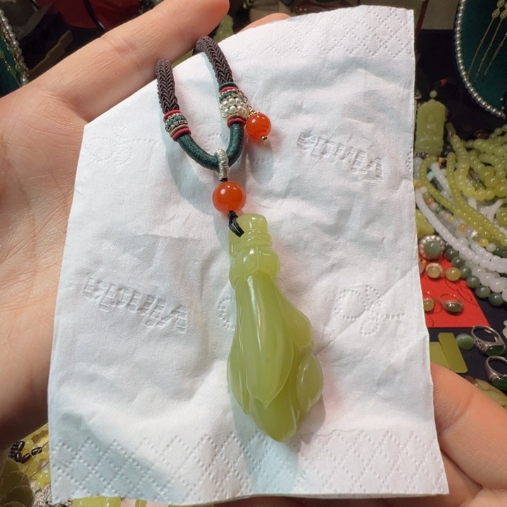 和田玉（黄玉）颈饰未镶嵌