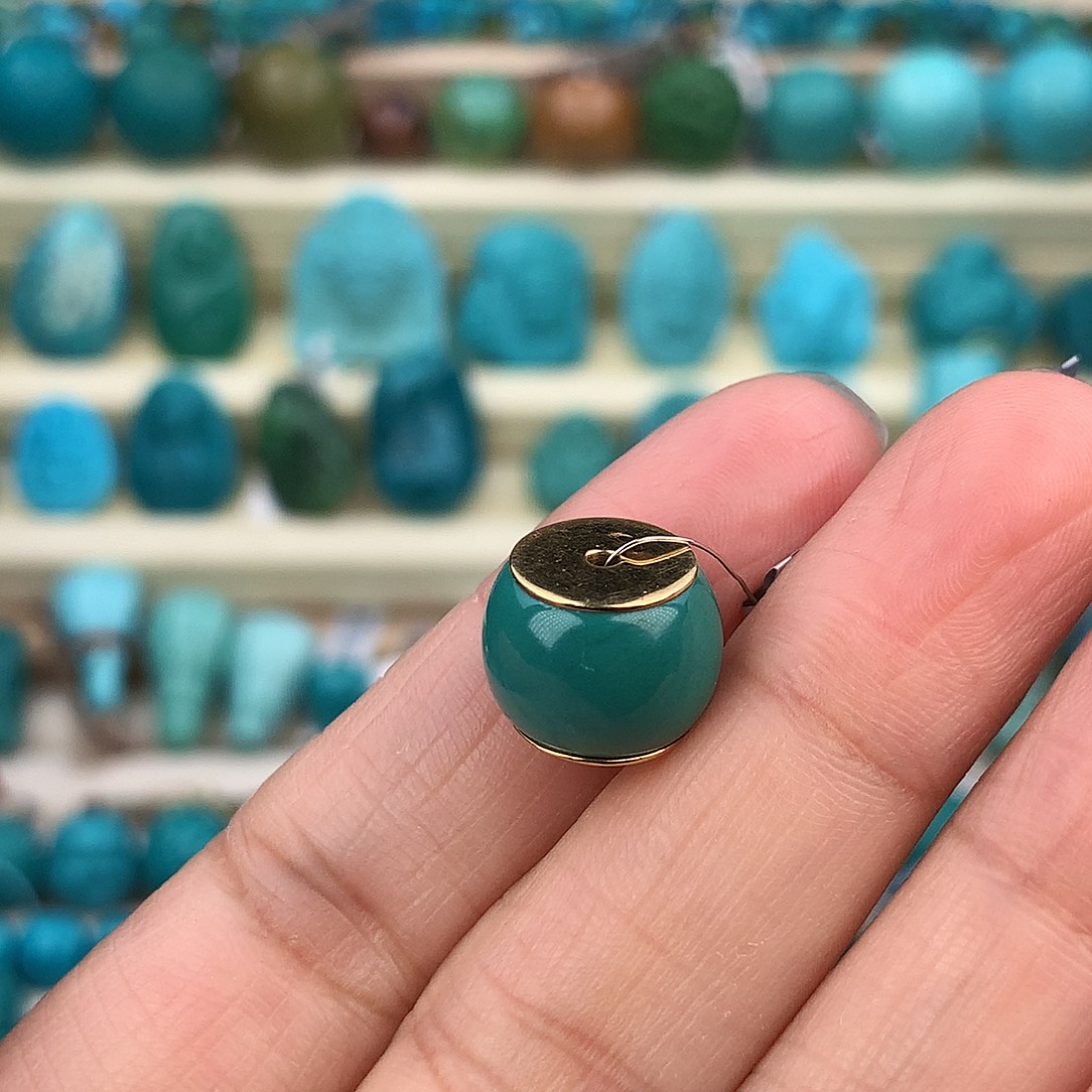 绿松石未镶嵌珠宝奇石12