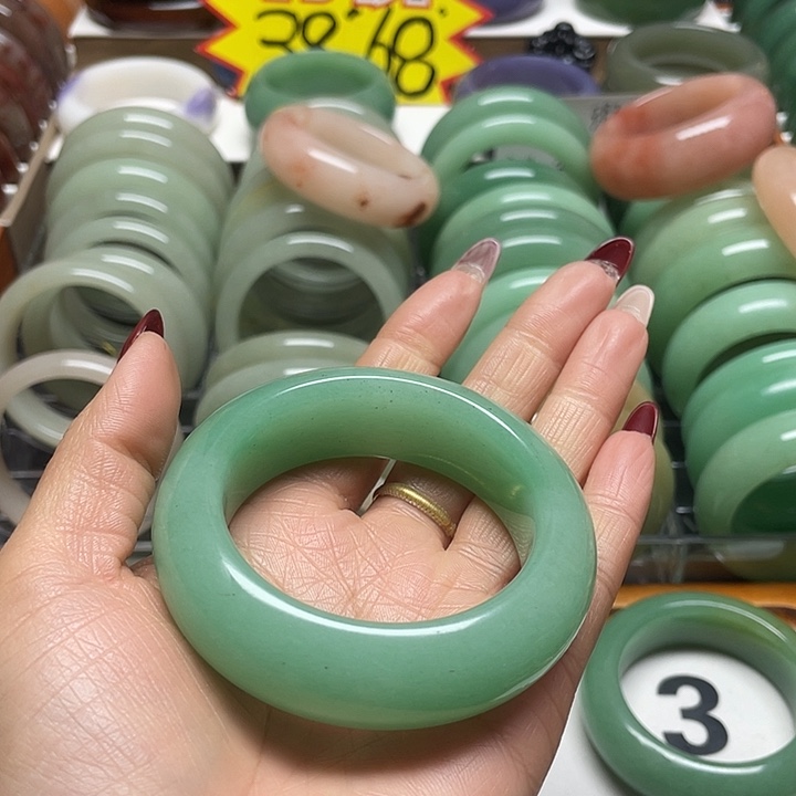 石英质玉（非洲翠）合金手镯