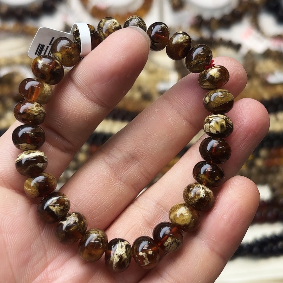 琥珀未镶嵌裸石九90961