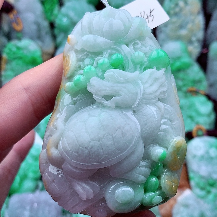 翡翠吊坠(不含链)未镶嵌