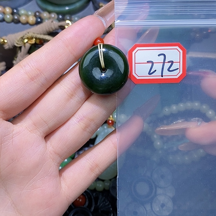 和田玉和田玉边角料随机发未镶嵌