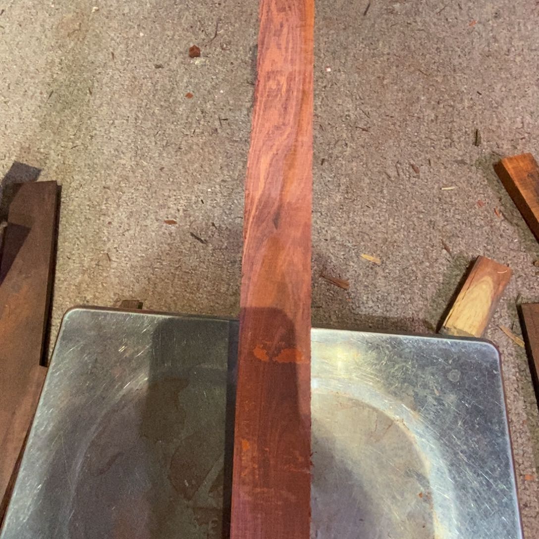 檀香紫檀（小叶紫檀）天**星