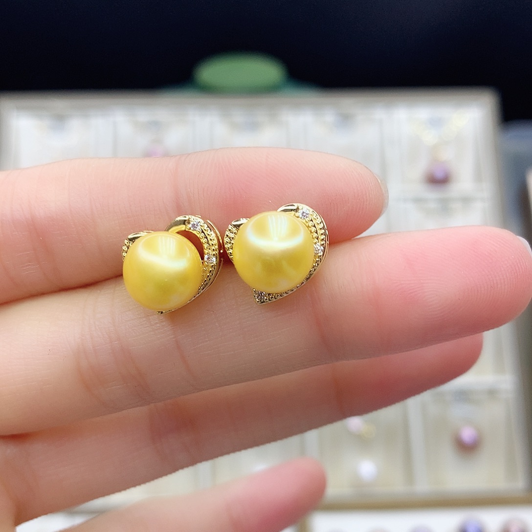 淡水珍珠颈饰合金