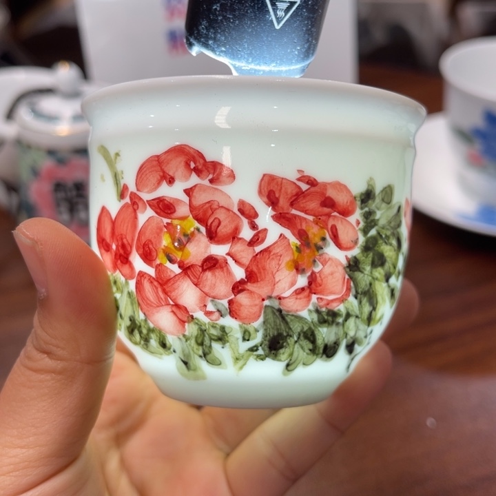 醴陵釉下手绘主人杯 老师作品