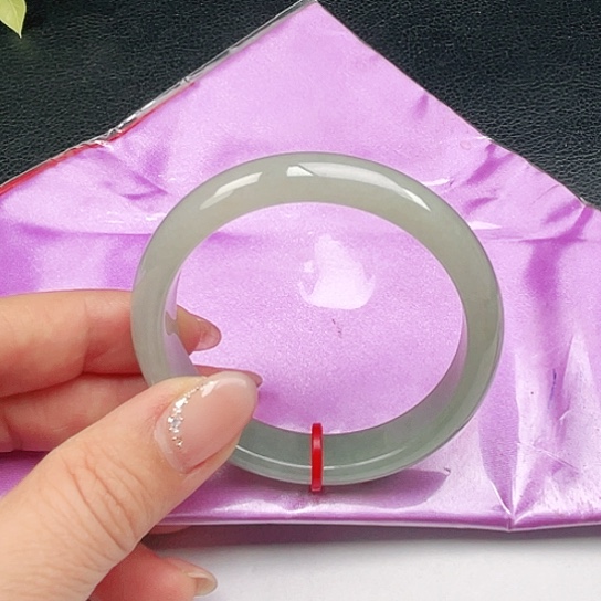 翡翠未镶嵌手镯52