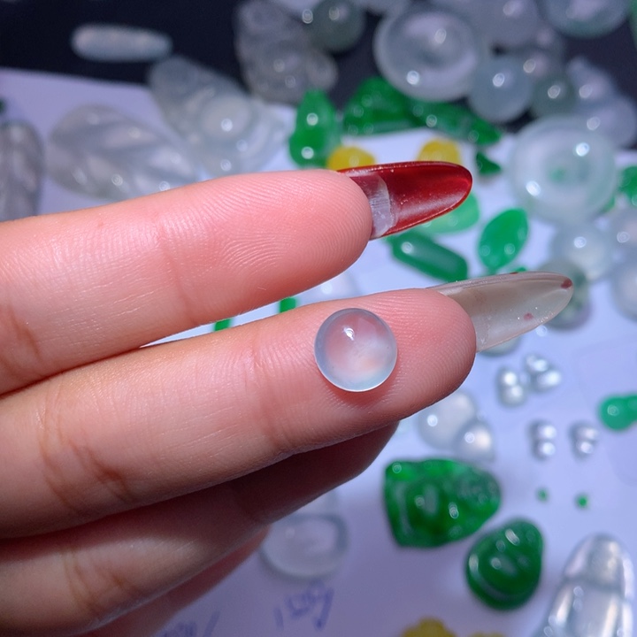 颈饰未镶嵌翡翠蛋8.1 7.9 4.1