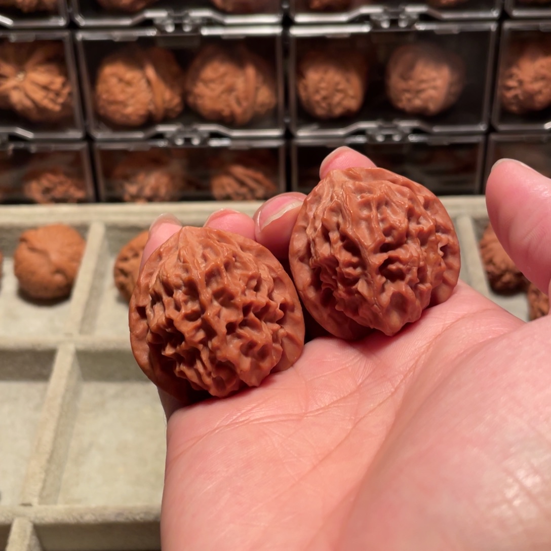 亚***军文玩核桃把件龙鳞39