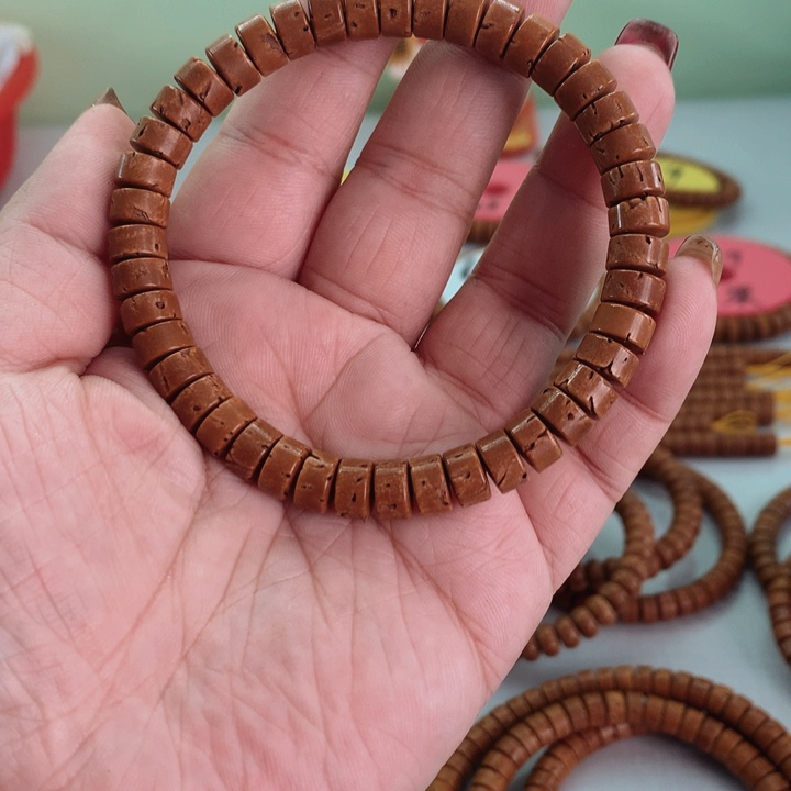 小****肉桃核手串精工老型