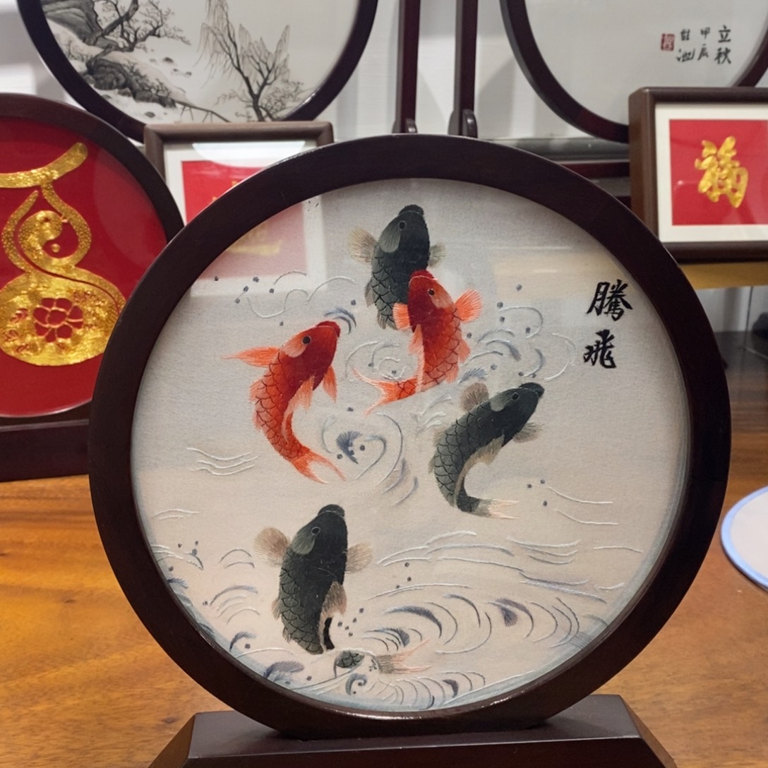 织绣纯手工绣制金鱼3号