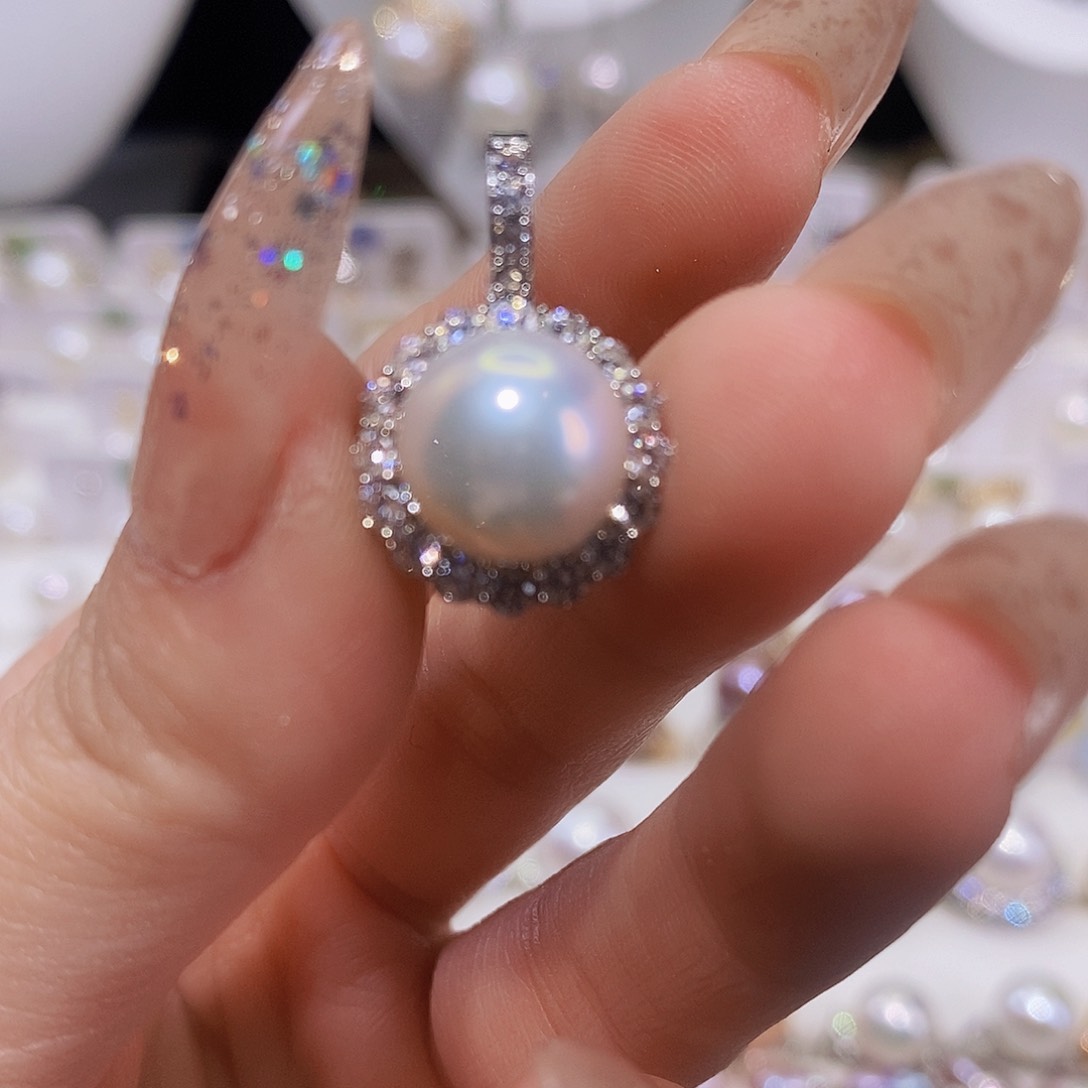 淡水珍珠颈饰合金