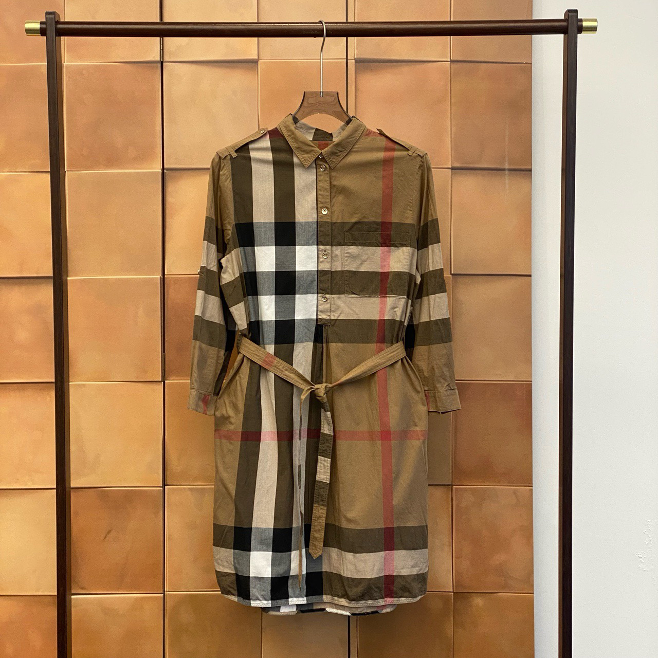 Burberry格纹系腰带衬衫连衣裙/46码/全新原吊/27914