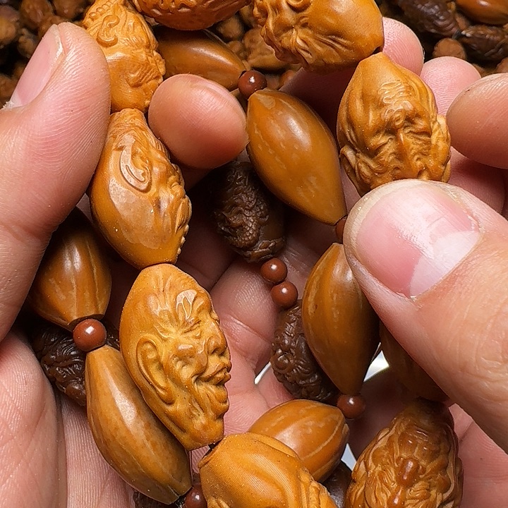 橄榄核手串你是谁