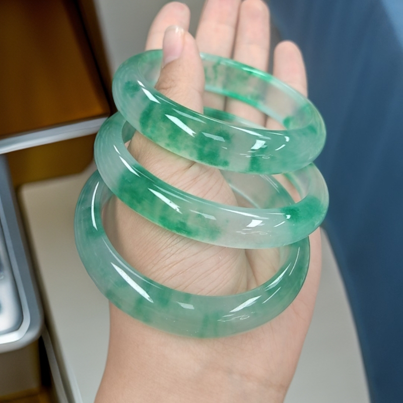 货头飘花正宽手镯（拍一发一多样性发货）