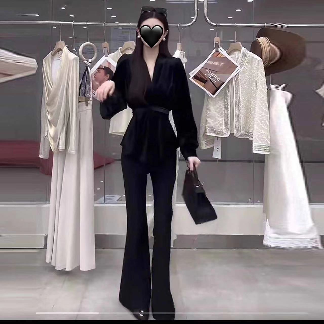 法式时尚百搭显瘦上衣女2025年秋季高级感别致V领长袖衬衫6306#