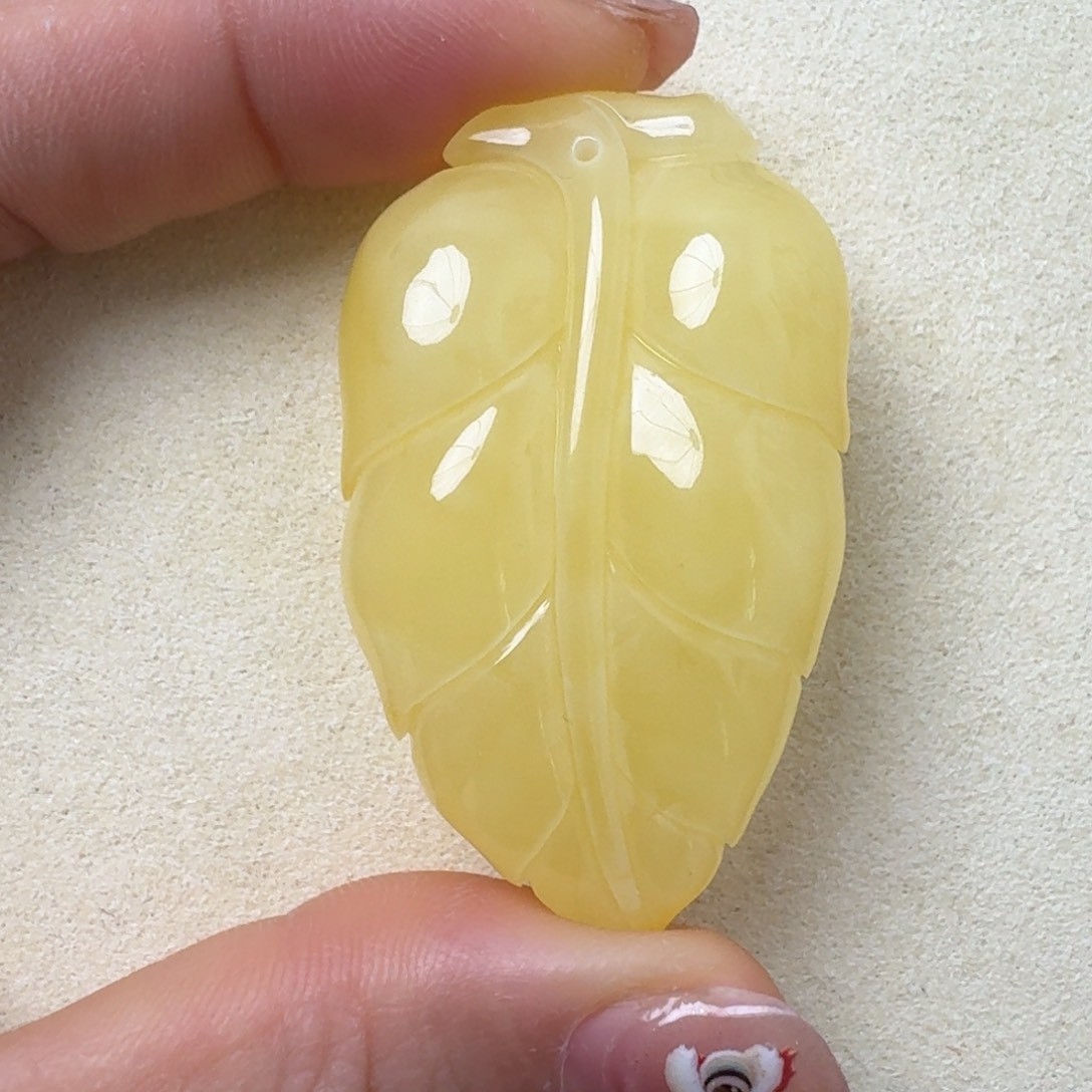 蜜蜡吊坠(不含链)未镶嵌