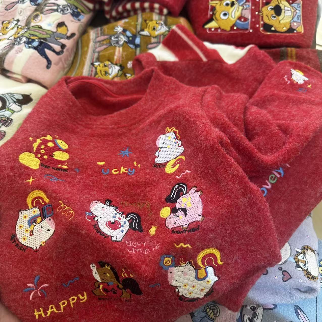 【新年小马】刺绣年款儿童新年款儿童保暖针织打底衫