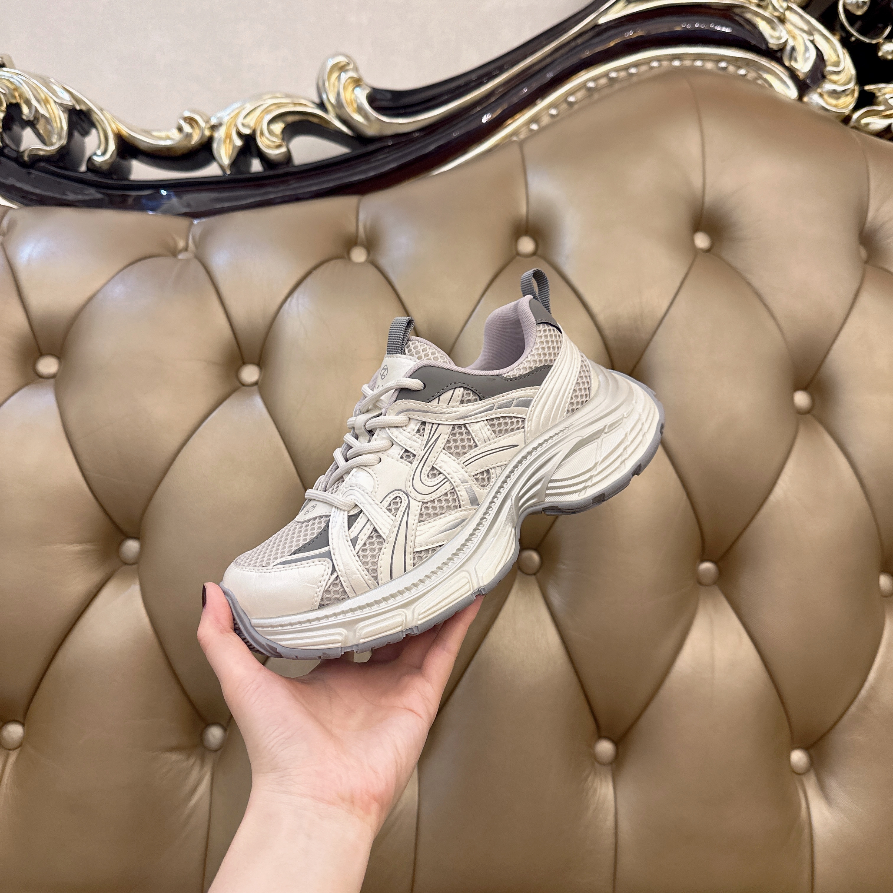 软底休闲老爹鞋女休闲运动鞋子百搭厚底系带女款平底鞋子加厚秋冬