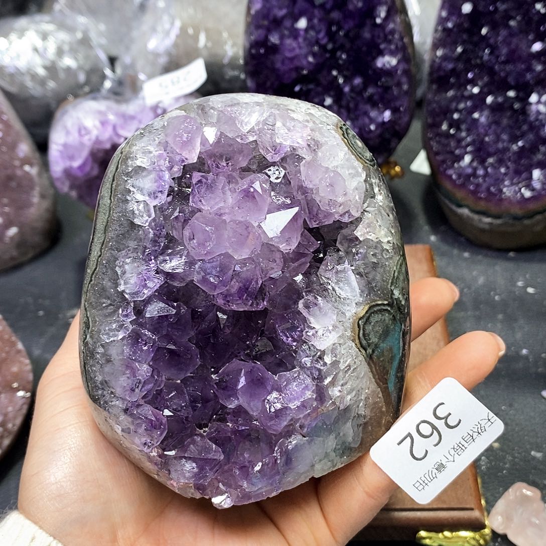 水晶大型摆件（非配饰）未镶嵌