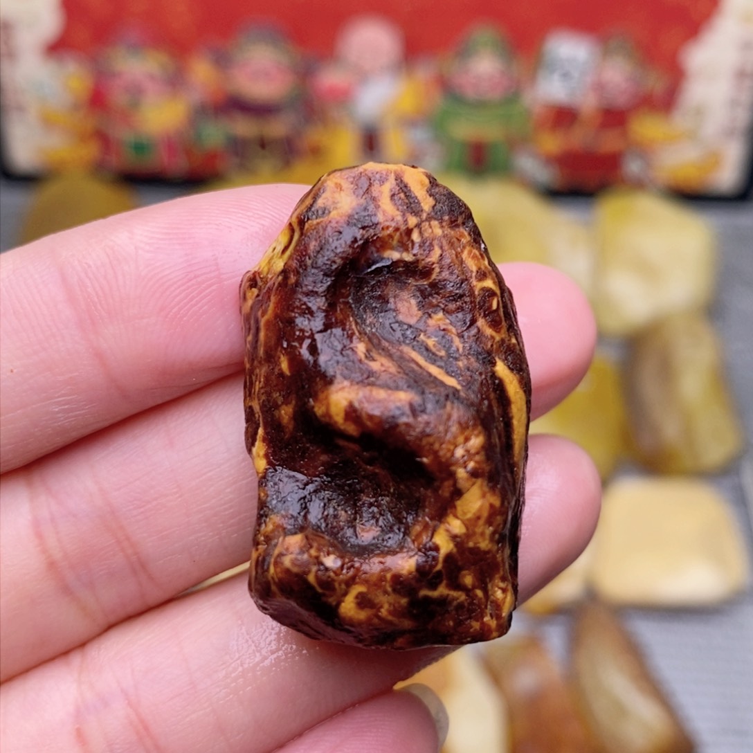 【闪购商品】定制琥珀天然蜜蜡乌料