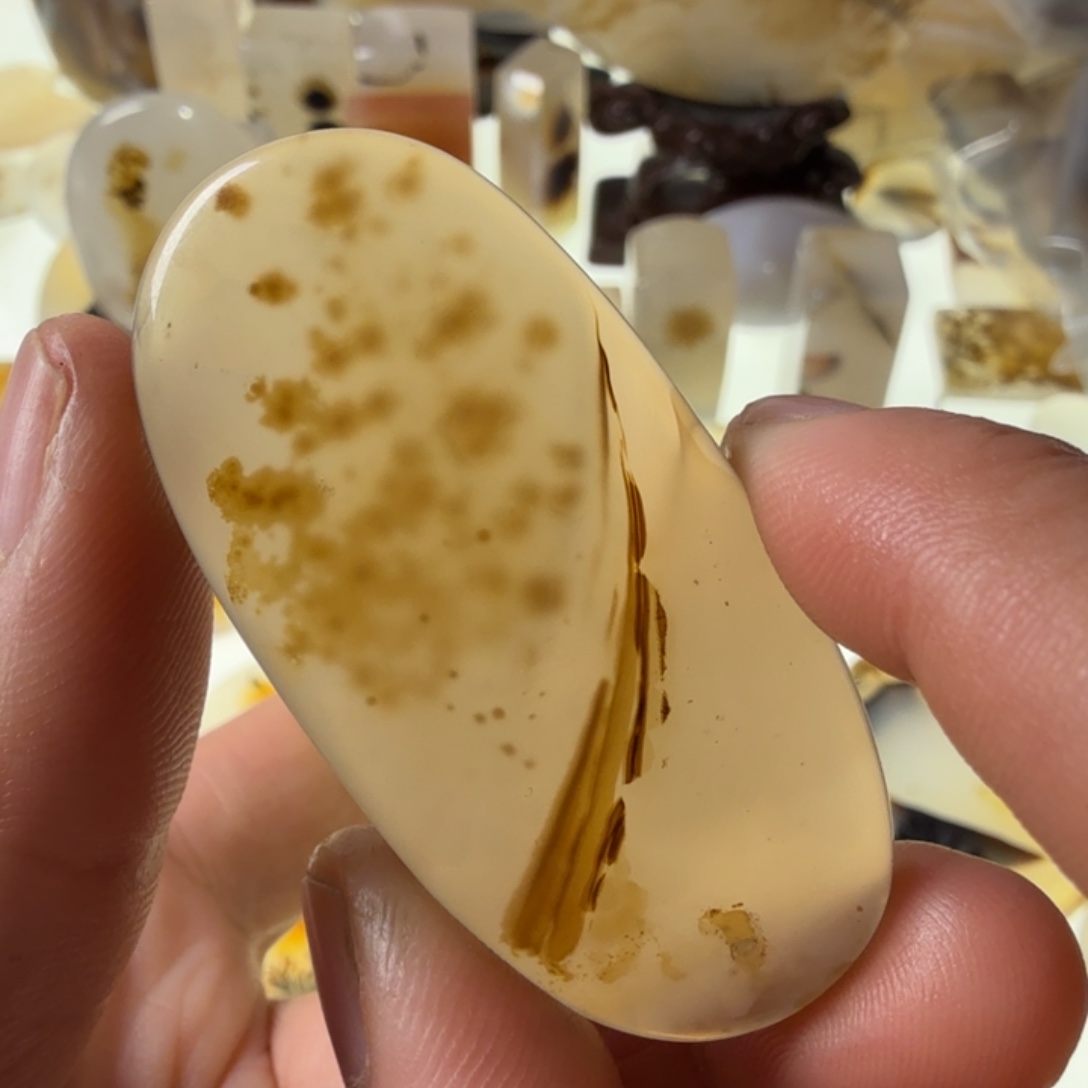 玛瑙/玉髓未镶嵌珠宝半成品