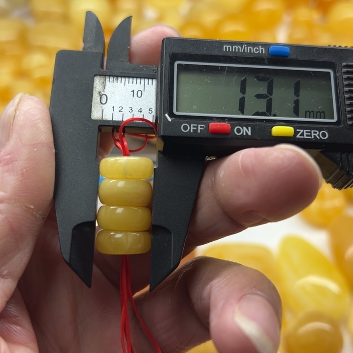 琥珀（矿物珀）未镶嵌裸石