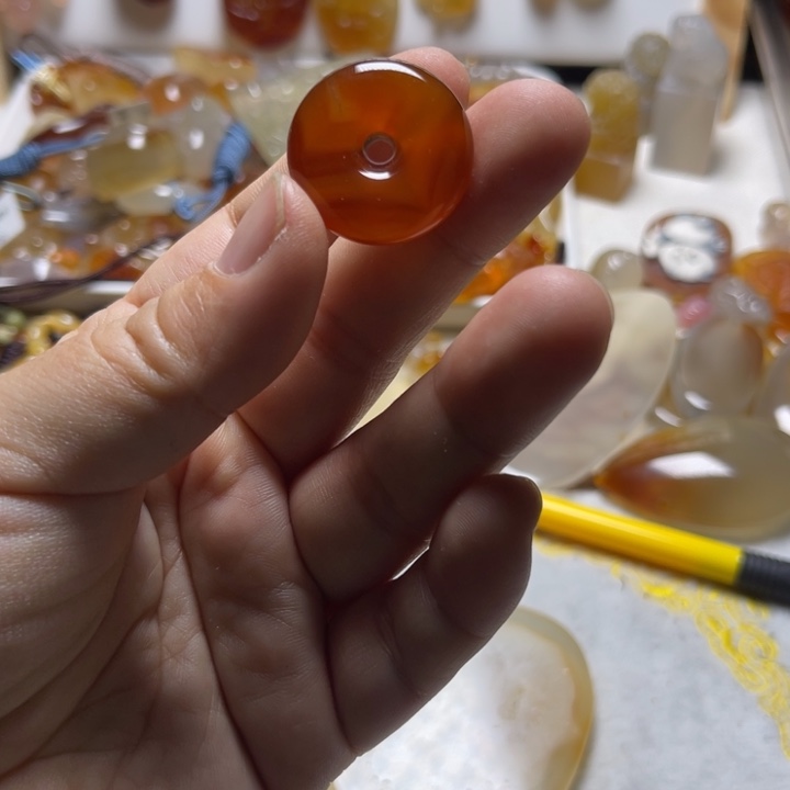 米***苏玛瑙/玉髓未镶嵌颈饰0010