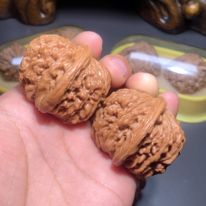 文玩核桃把件42四座楼