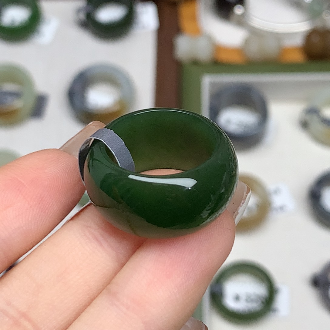 和田玉戒指未镶嵌