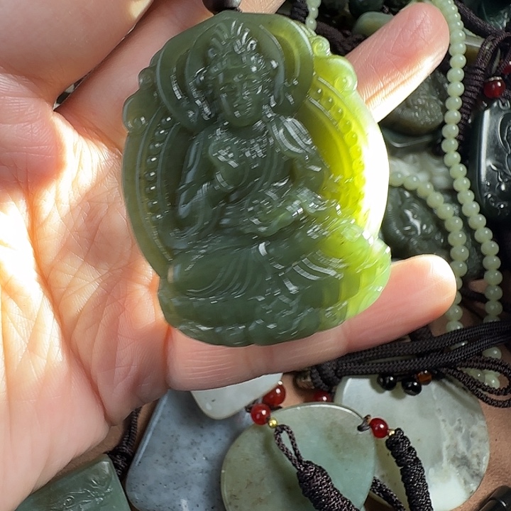 和田玉颈饰未镶嵌