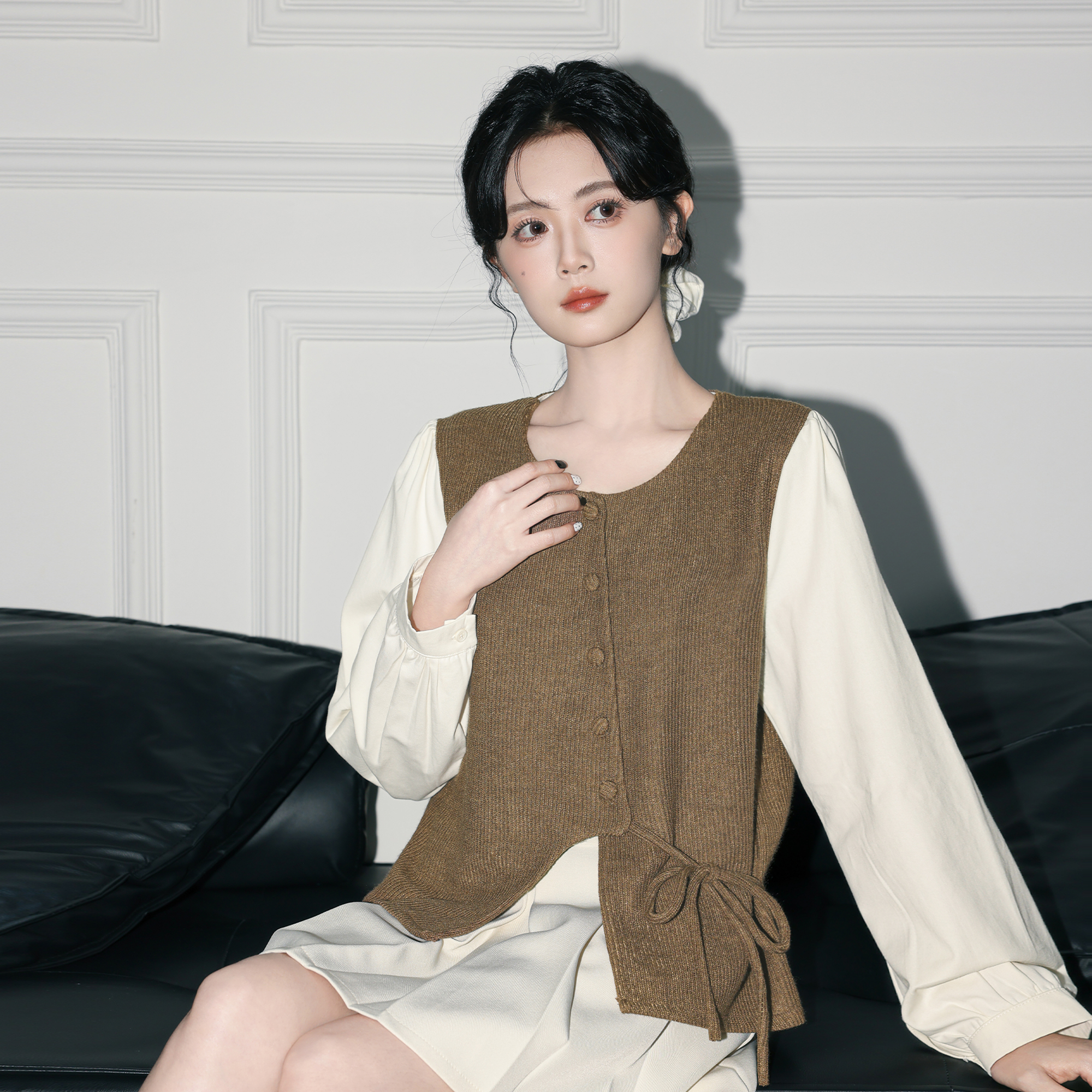 咖色假两件长袖衬衫女春秋2025秋新款不规则绑带收腰衬衣短款上衣