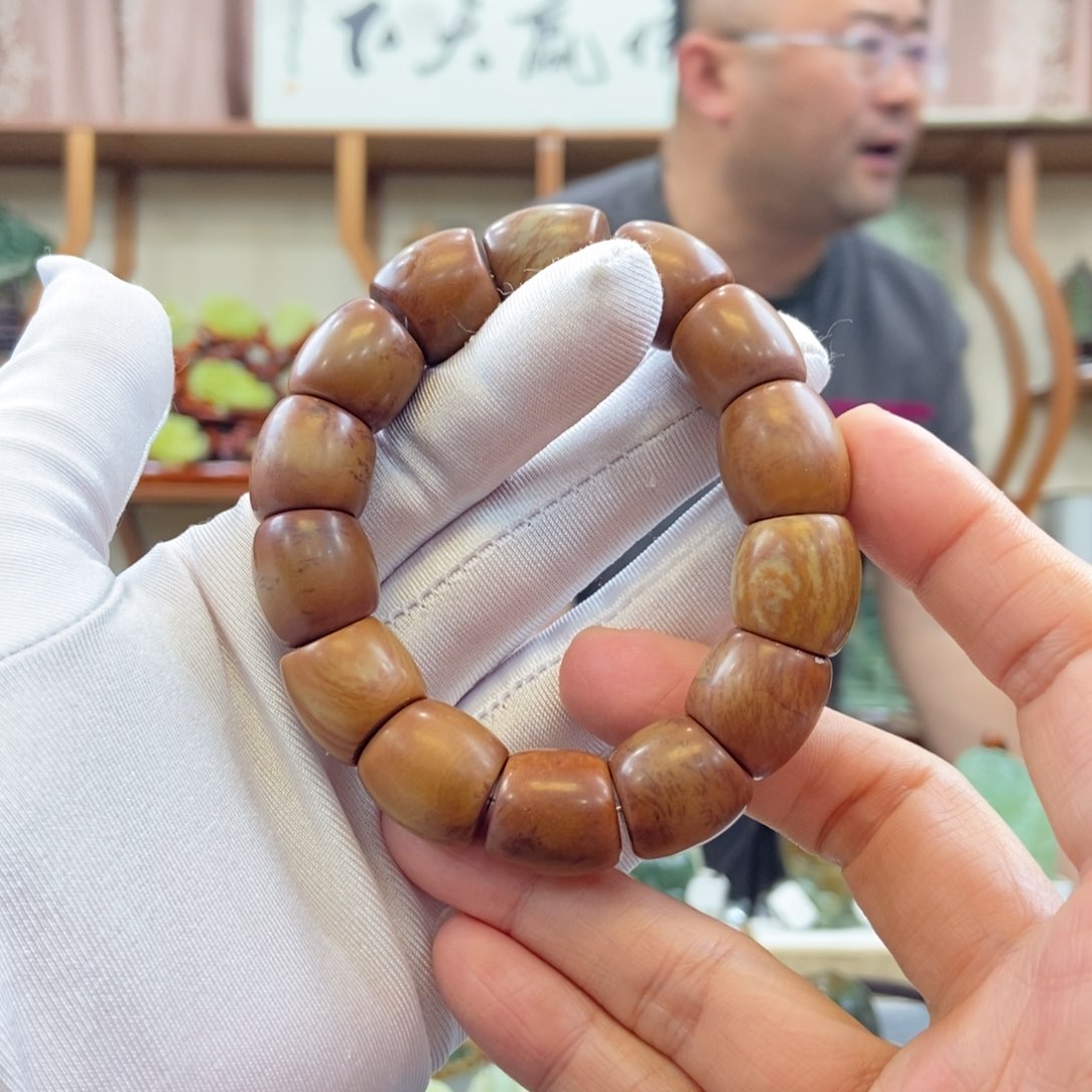 和田玉手串未镶嵌