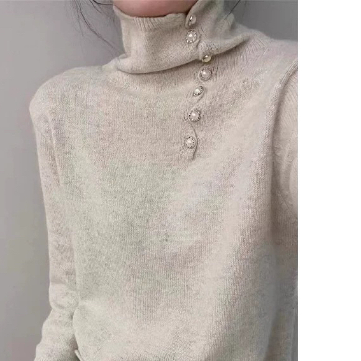 1372 高级感重工钉珠高领慵懒针织上衣中厅