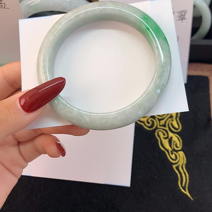 翡翠未镶嵌手镯缅甸a货翡翠手镯