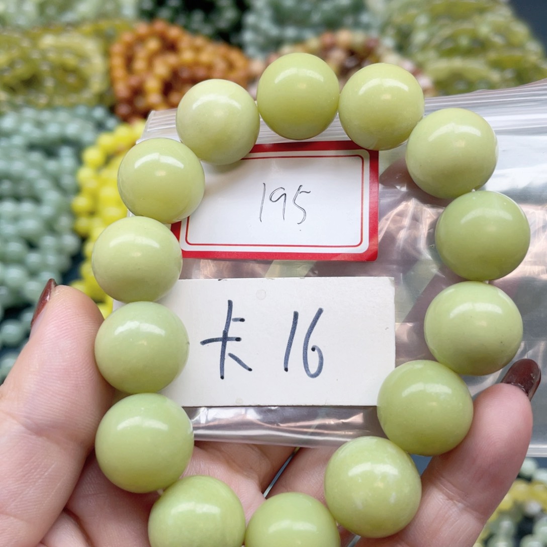 未镶嵌蛇纹石玉手链