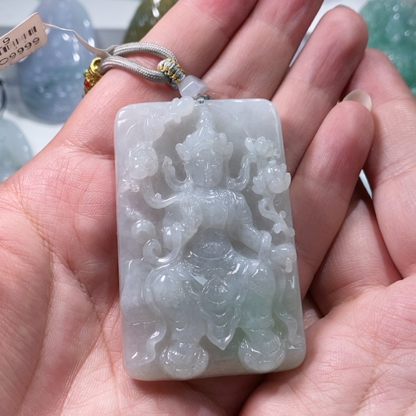 【闪购商品】翡翠颈饰未镶嵌Z*。