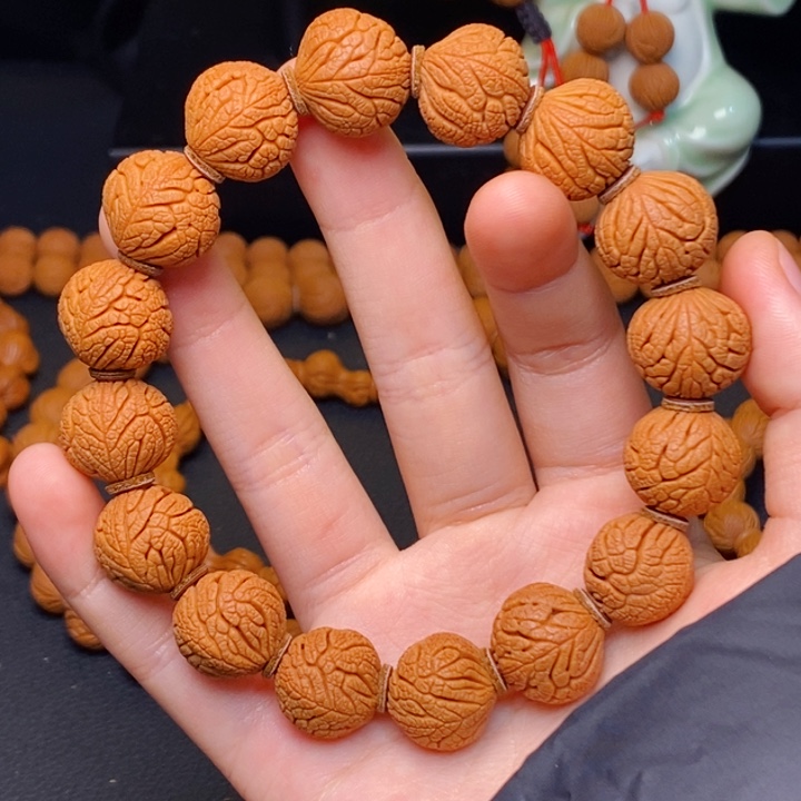 手串桃核德****店红魔铁将军 16mm左右 成品手串