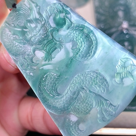 【闪购商品】翡翠未镶嵌吊坠(不含链)