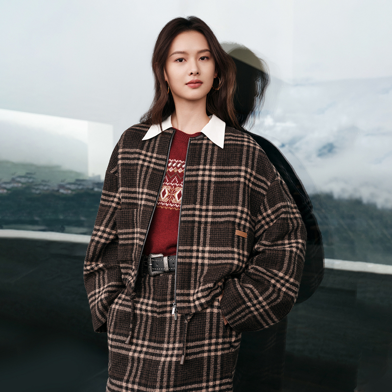 EP雅莹2025秋冬新款女装 复古格纹绵羊毛宽松异色双面呢外套1518A