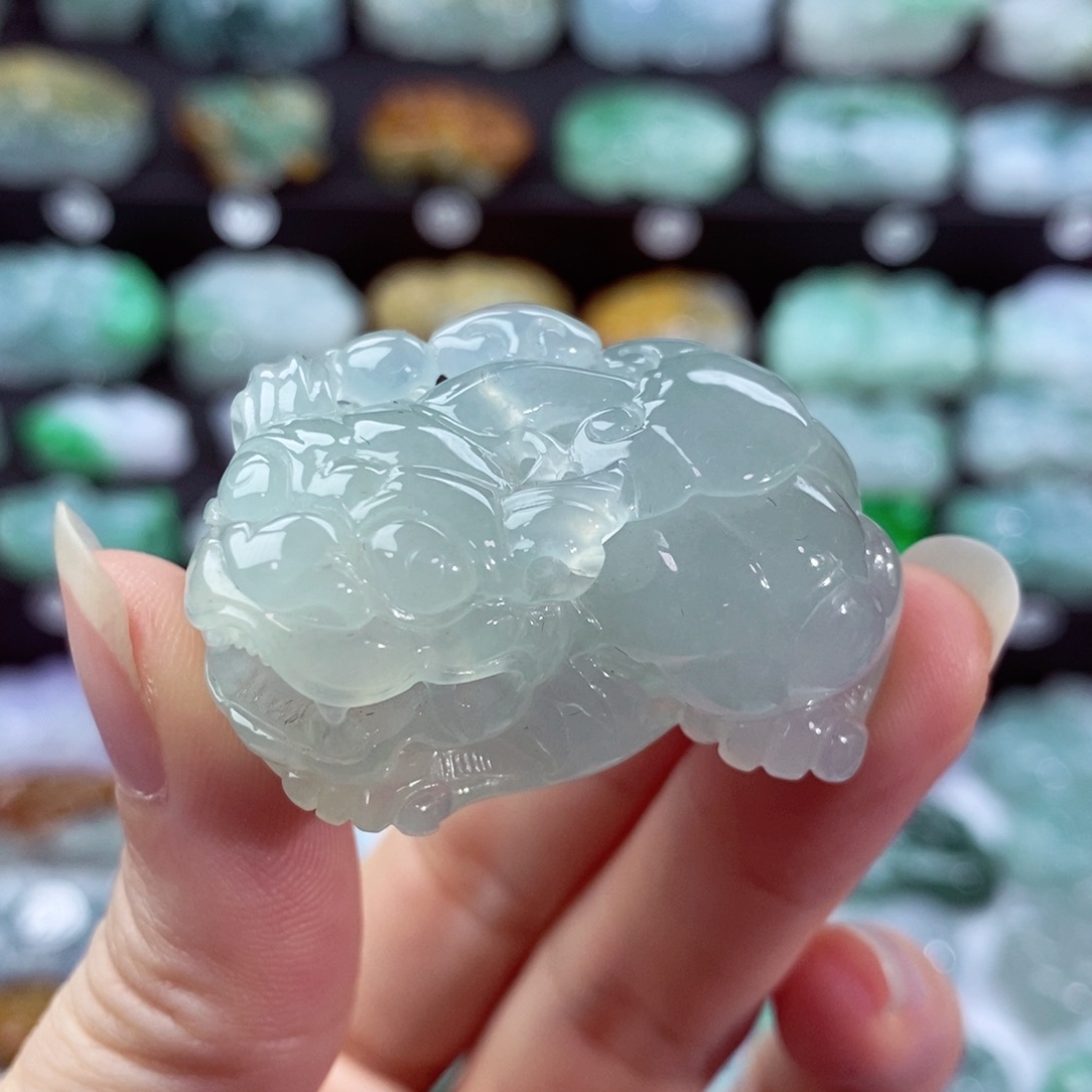 翡翠颈饰未镶嵌天然