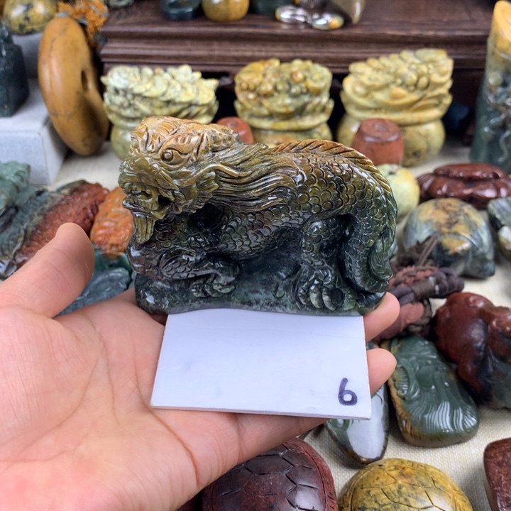 岫岩河磨玉（透闪石质玉）未镶嵌珠宝奇石