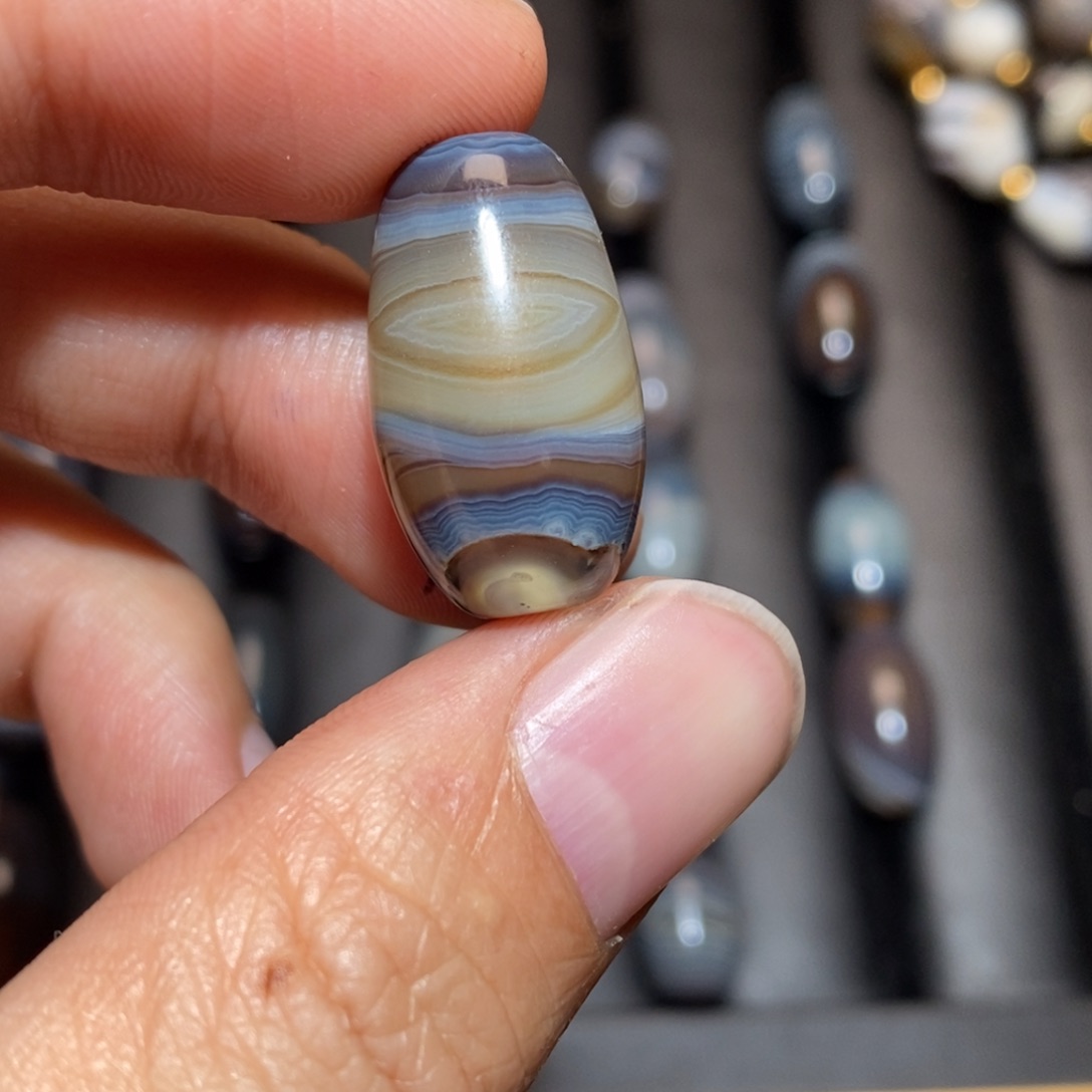 玛瑙/玉髓颈饰未镶嵌大**子