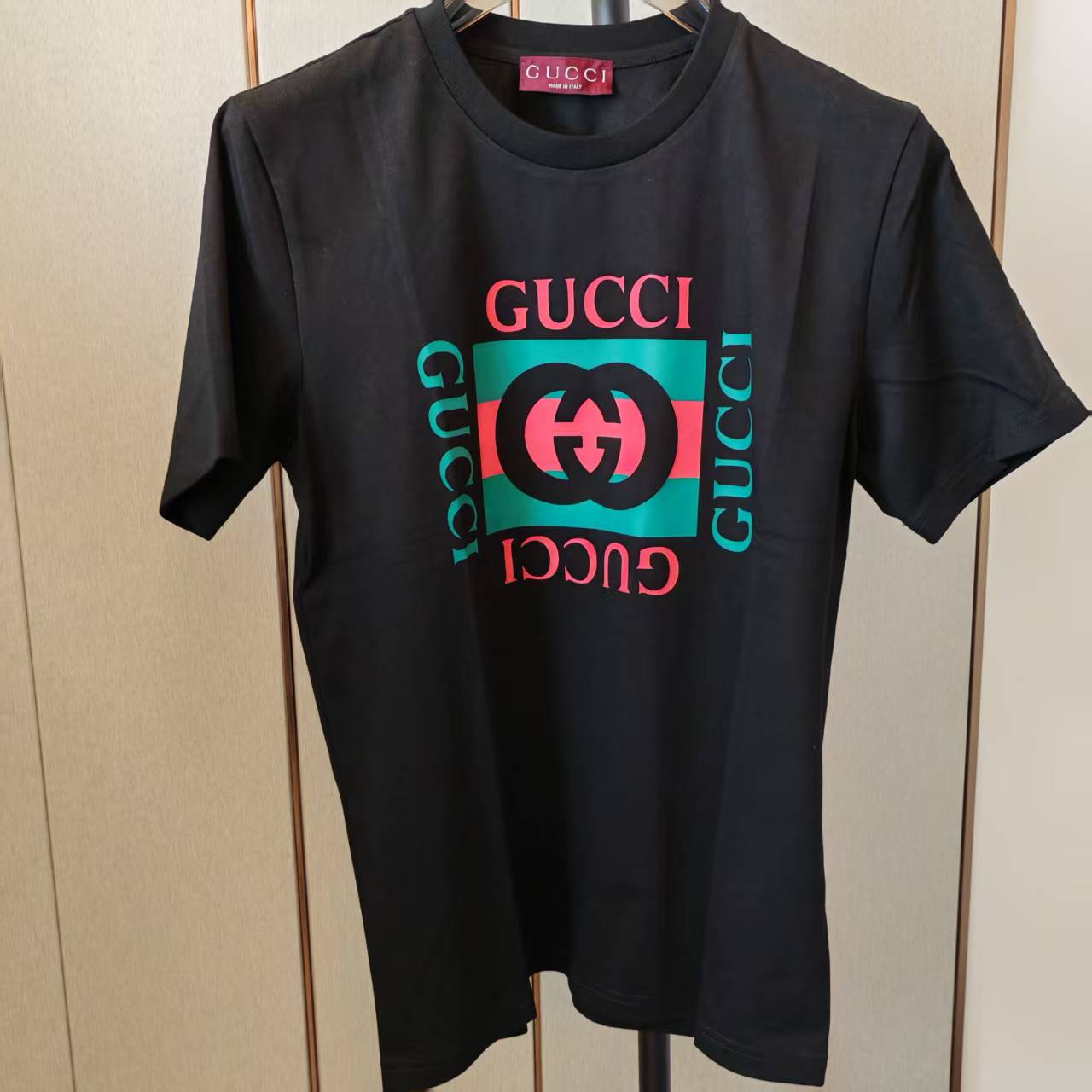 99新 GUCCI/古驰 经典方标logo短袖 229