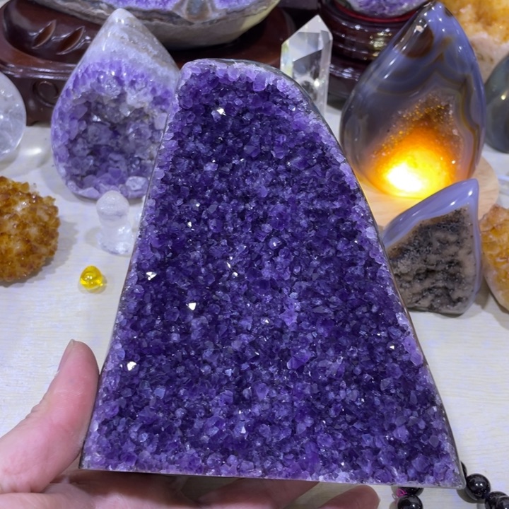 紫晶水晶摆件未镶嵌